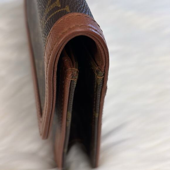 LOUIS VUITTON MONOGRAM POCHETTE DAM GM CLUTCH HANDBAG - Picture 9 of 15